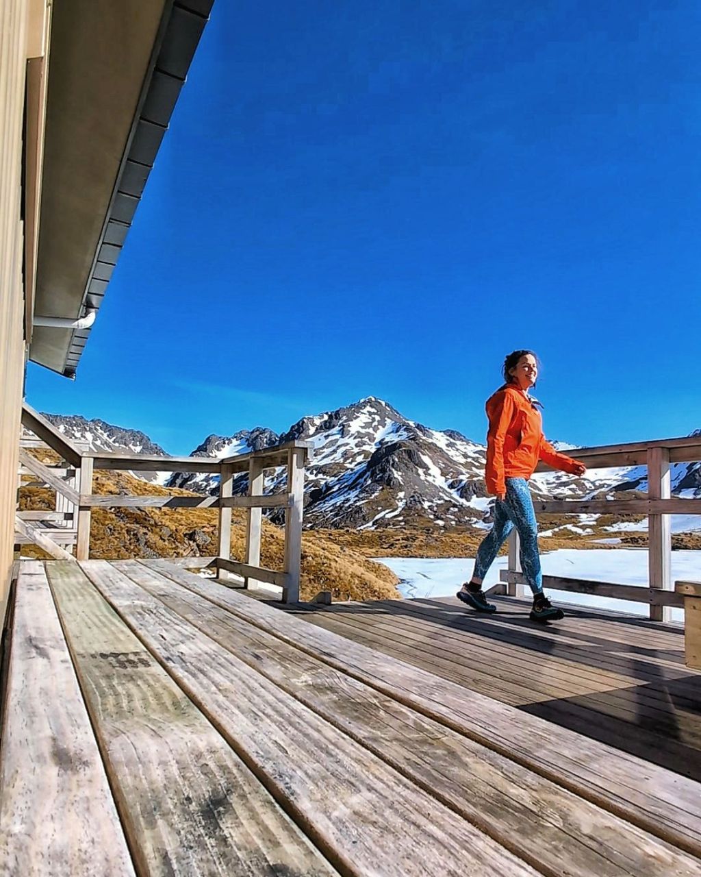 Hut to hut hiking in New Zealand: Angelus Hut